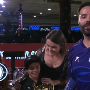 Jason Belmonte shares special moment with family after winning record 13th PBA major | FOX SPORTS