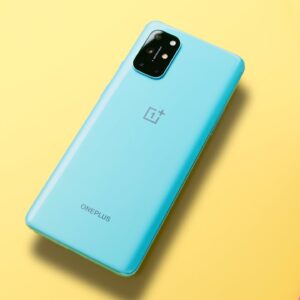 OnePlus 8T Review: The Awkward Middle Child!