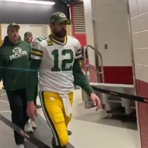 Packers exit the field at Levi's Stadium after losing to 49ers in NFC Championship game | FOX NFL