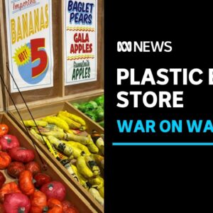Supermarket confronts customers about plastic waste. | ABC News
