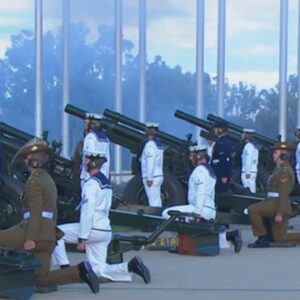 Duke of Edinburgh honoured with 41-gun salute in Canberra