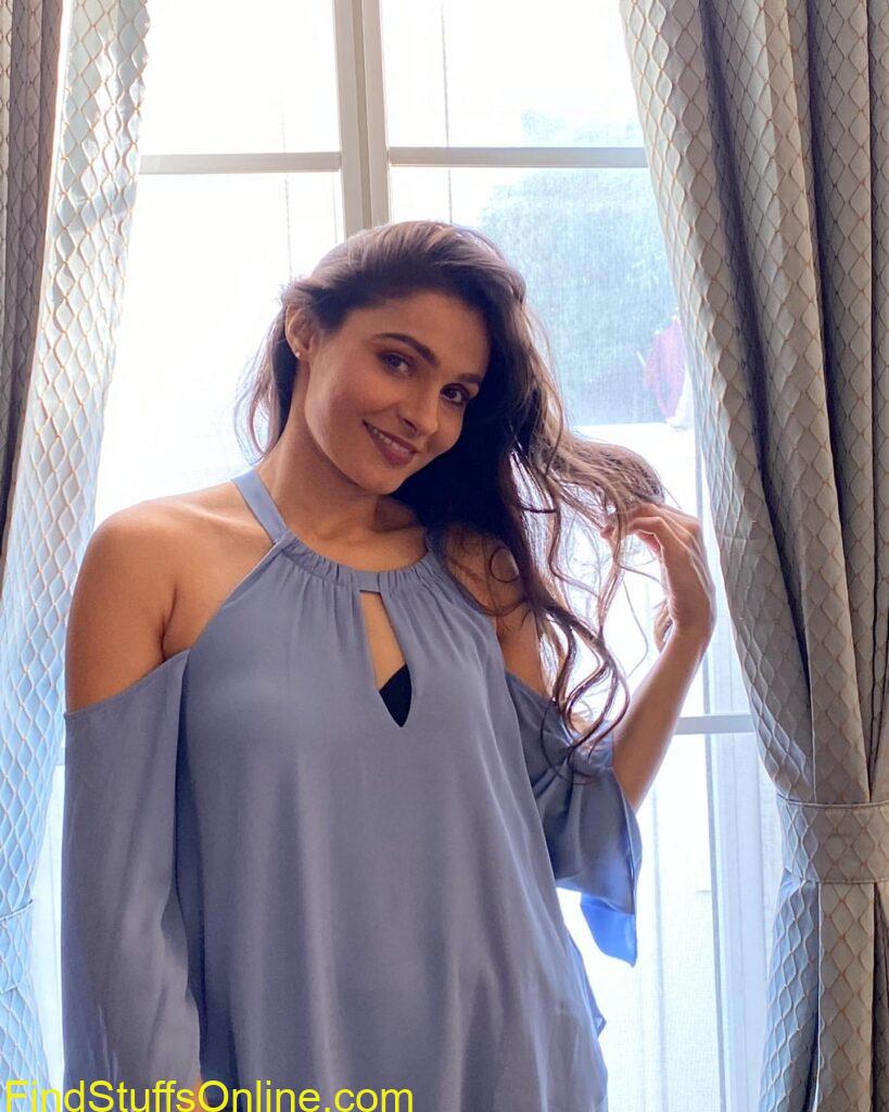 Andrea Jeremiah Hot images 7