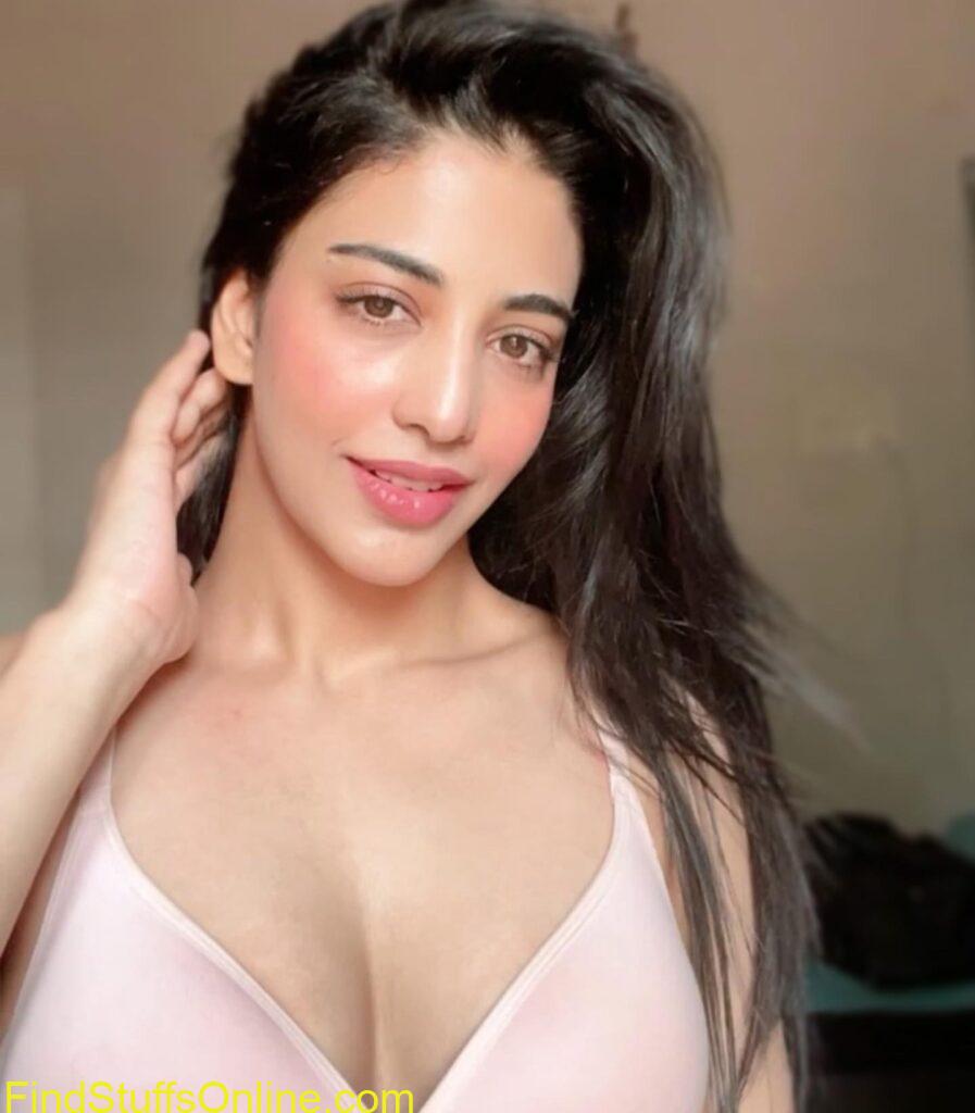 daksha nagarkar hot images 30