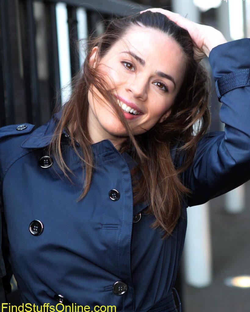 hayley Atwell hot images 18
