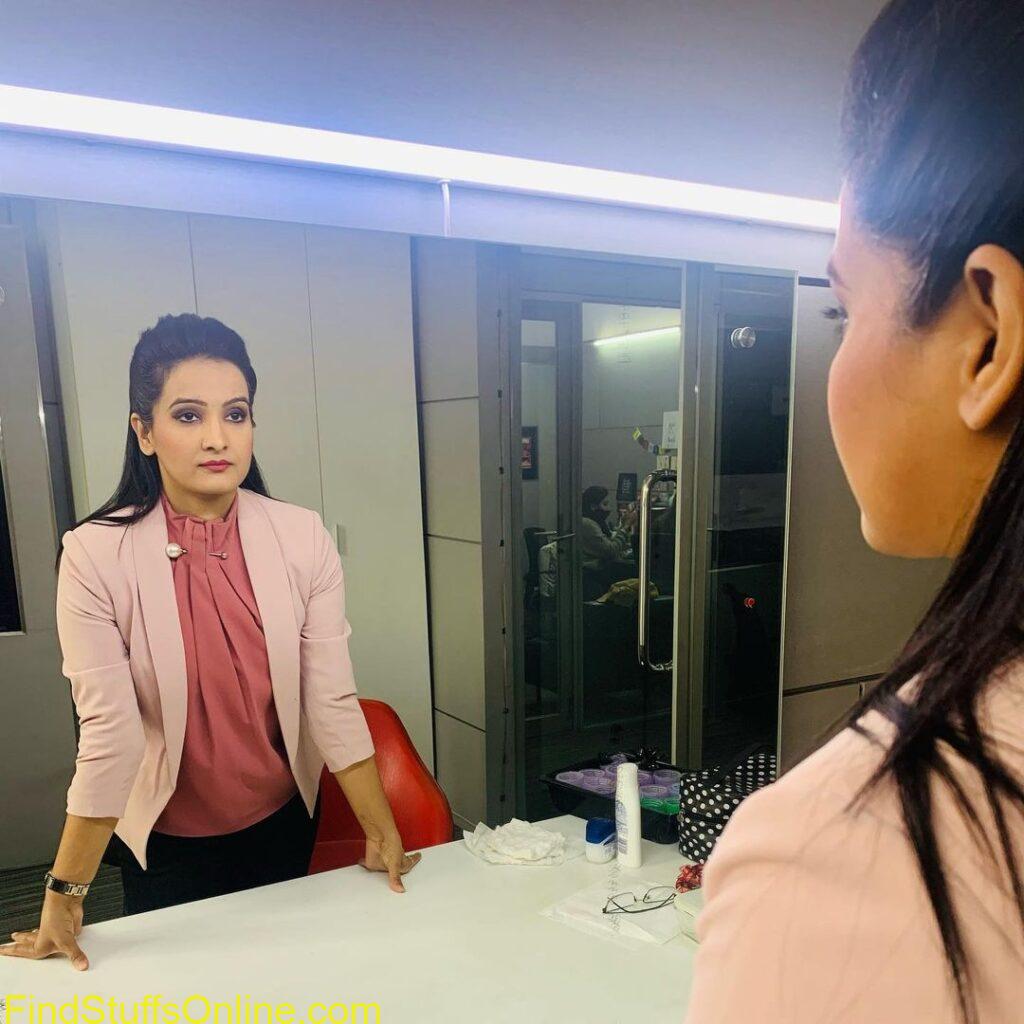 Meenakshi kandwal hot images 40 meenakshi kandwal hot images 40