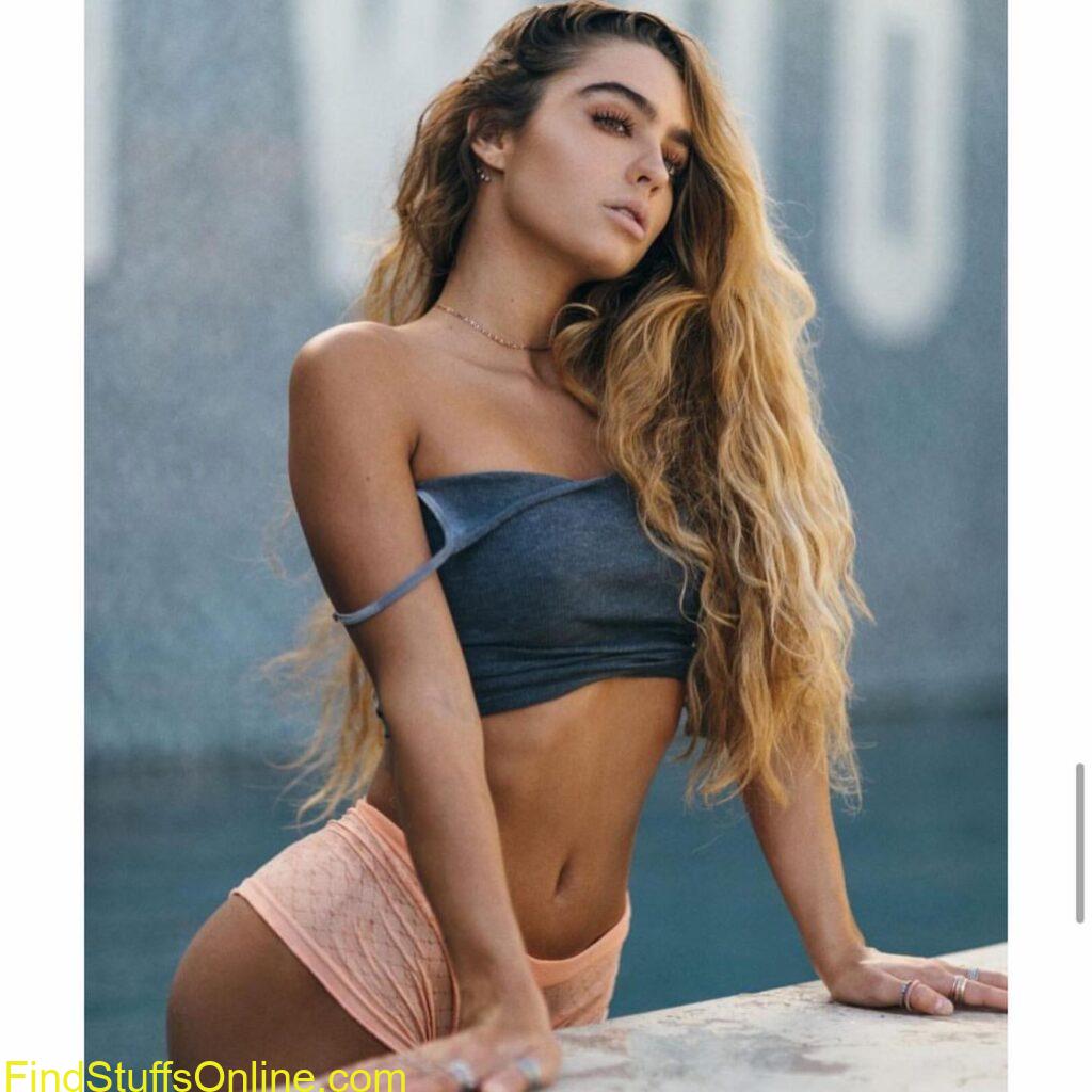 Pictures hottest sommer ray Sommer Ray. 