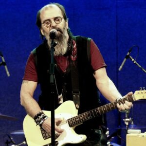 Steve Earle & The Dukes - "The Saint Of Lost Causes" [Live]