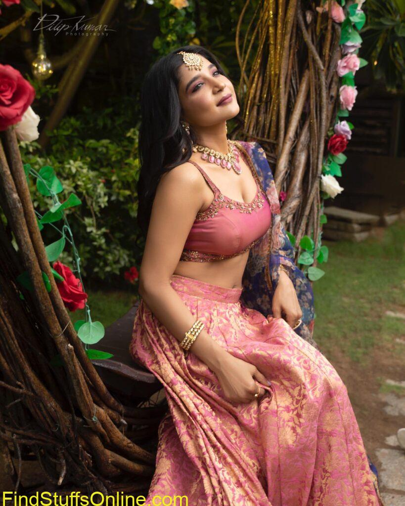sakshi agarwal images 8