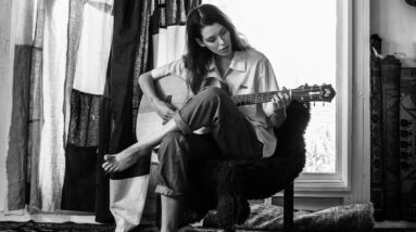 Carly Foulkes hot images 8