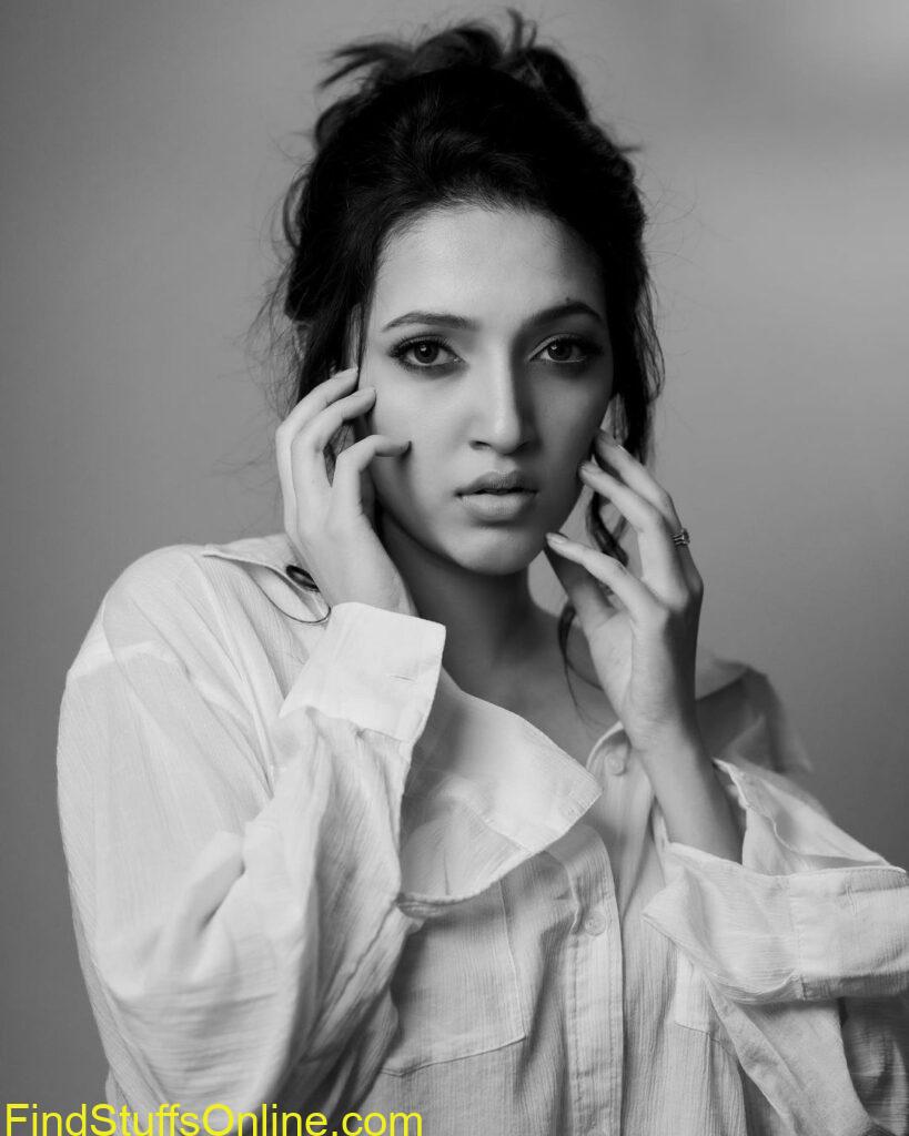 Neha Shetty Hot Images 12