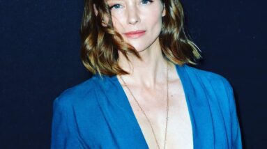 Sienna Guillory hot images 7