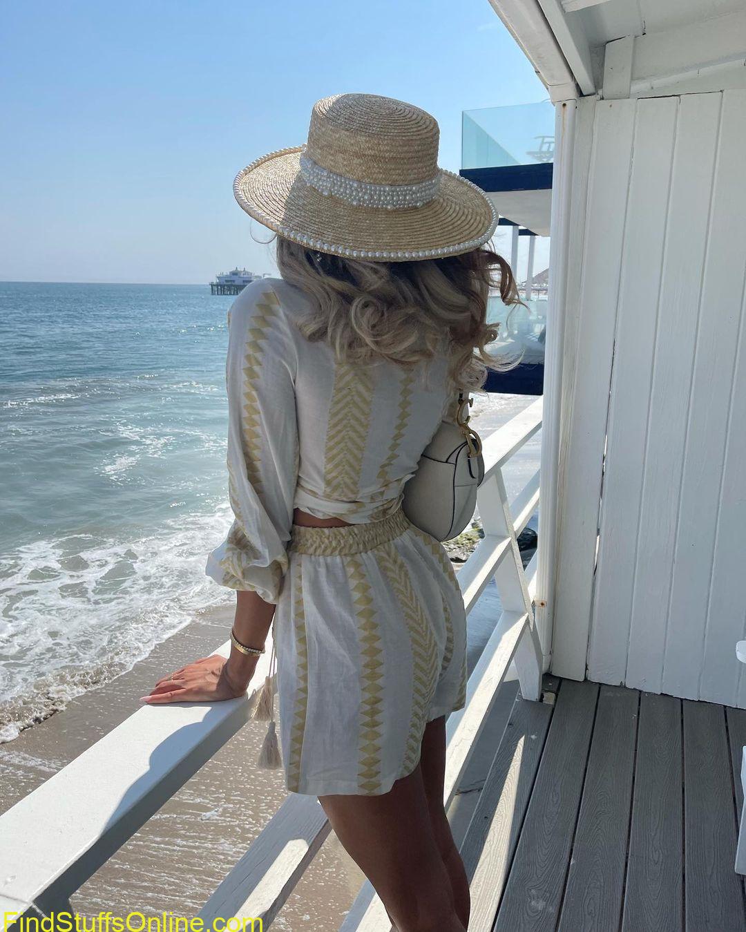 instagram model Khloe terae hot images 11