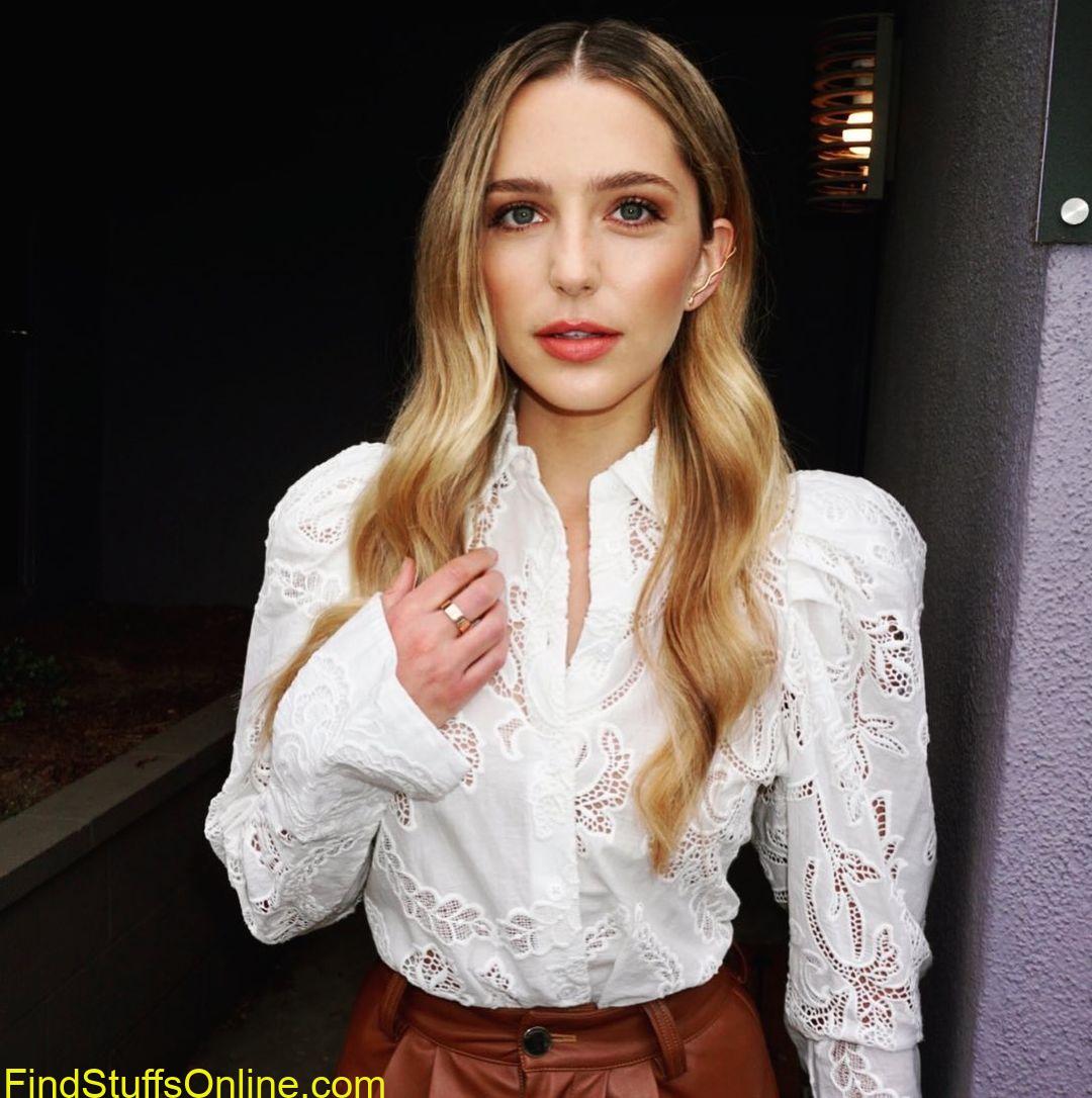 Jessica Rothe hot images 5