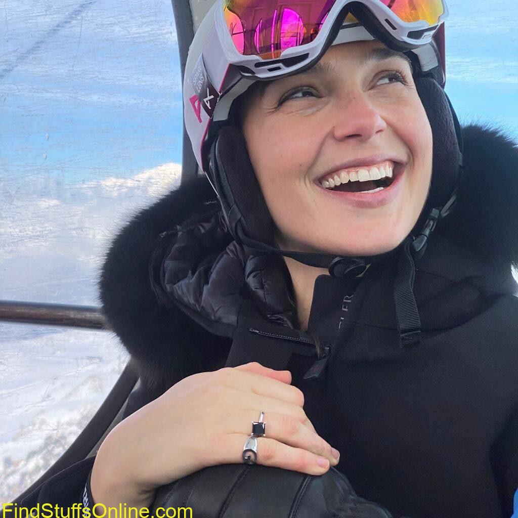 Gal Gadot Latest HD Pictures and Wallpapers 10 gal Gadot hot images 13