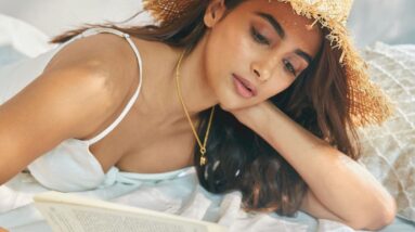 pooja hedge hot images 5