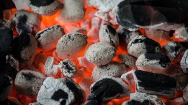 how to start a charcoal grill 3